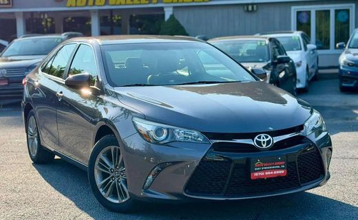 2016 Toyota Camry SE