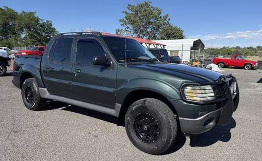 2004 Ford Explorer Sport Trac XLT