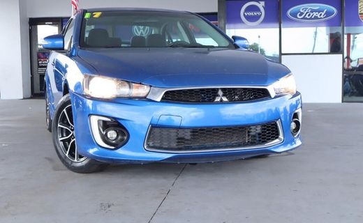 2017 Mitsubishi Lancer ES