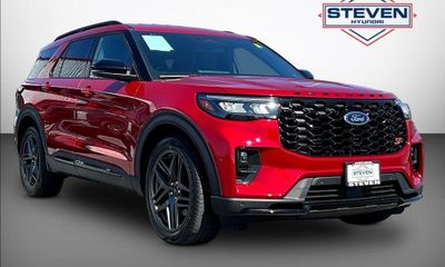 2025 Ford Explorer ST