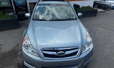 2012 Subaru Legacy Premium M R