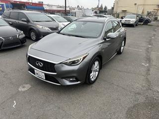 2017 Infiniti QX30 Premium