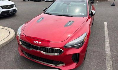 2022 Kia Stinger GT Line