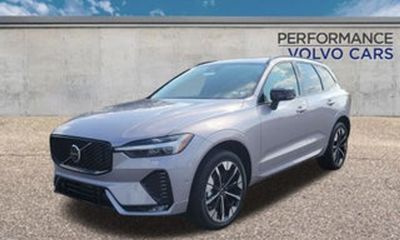 2026 Volvo XC60 Core