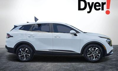 2023 Kia Sportage EX