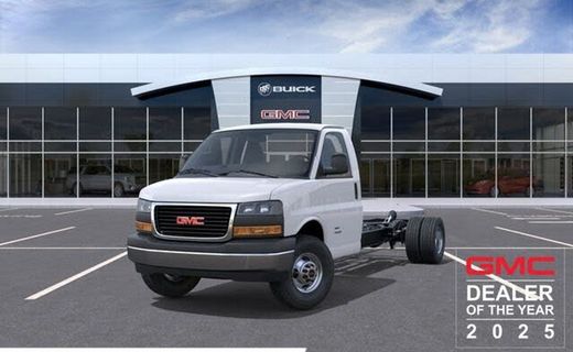 2026 GMC Savana 3500 177 Cutaway