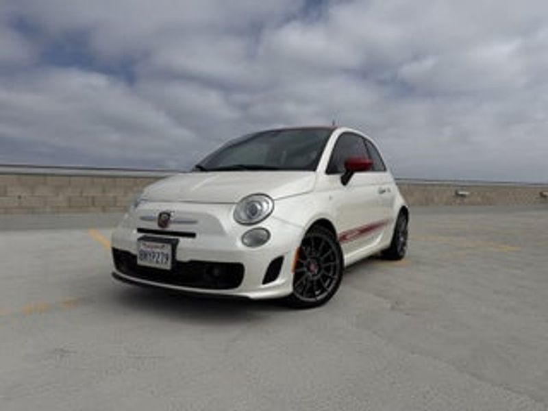 2019 Fiat 500 — a typically priced live listing
