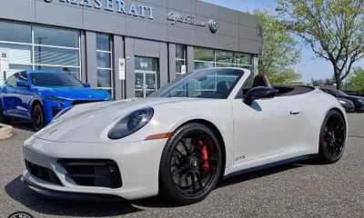 2023 Porsche 911 Carrera S 4S