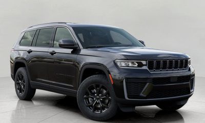 2026 Jeep Grand Cherokee L Base Laredo