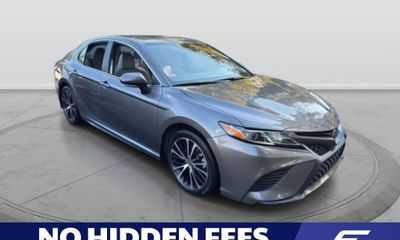 2020 Toyota Camry SE