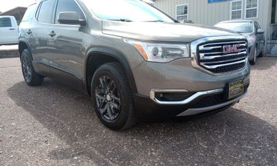 2019 GMC Acadia SLT 1