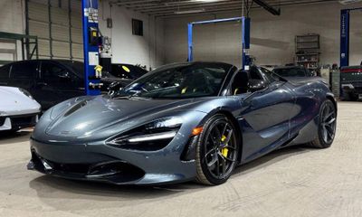 2022 McLaren 720S Spider