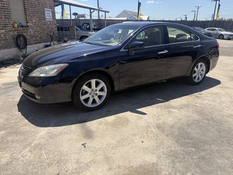 2008 Lexus ES — a typically priced live listing