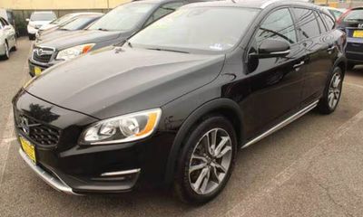 2015 Volvo V60CC T5