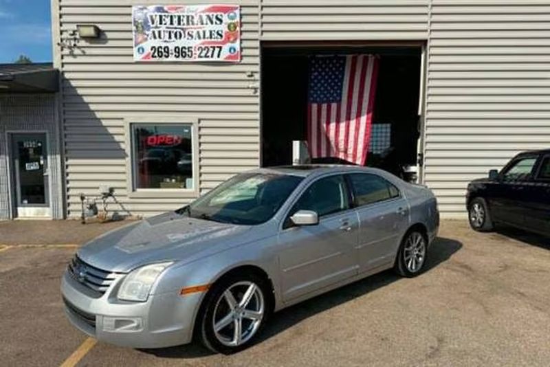 2009 Ford Fusion — a typically priced live listing