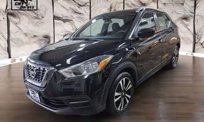 2020 Nissan Kicks SV