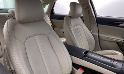 2016 Lincoln MKZ Base