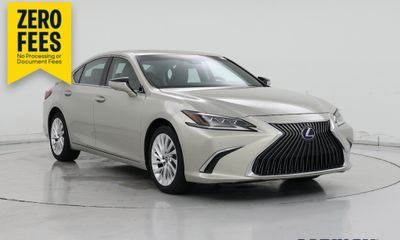 2021 Lexus ES 300H Ultra Luxury