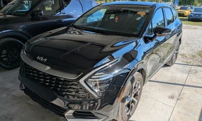 2025 Kia Sportage EX