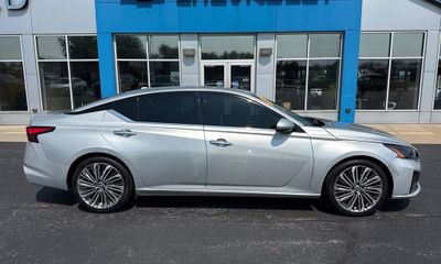 2023 Nissan Altima SL