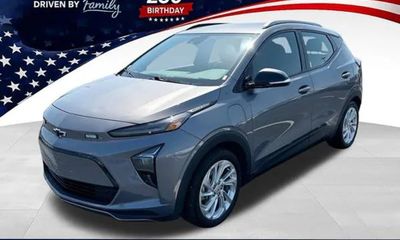 2023 Chevrolet Bolt EUV LT