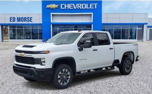 2026 Chevrolet Silverado HD Custom