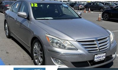 2012 Hyundai Genesis GLS
