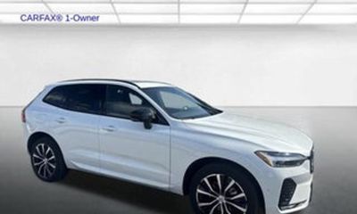 2024 Volvo XC60 Ultimate Dark