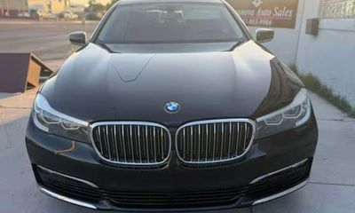 2019 BMW 740i