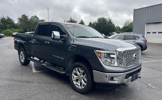 2017 Nissan Titan SL