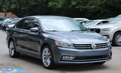 2017 Volkswagen Passat SE