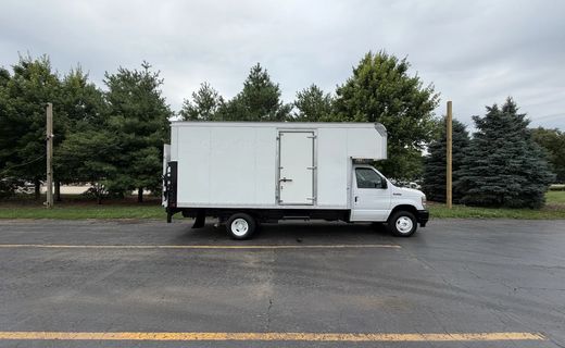 2023 Ford E-450 Super Duty