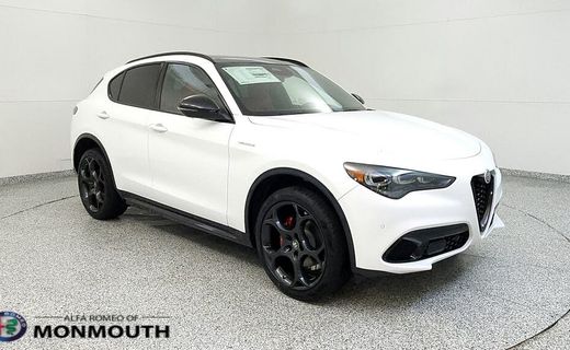 2025 Alfa Romeo Stelvio