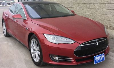 2014 Tesla Model S 85