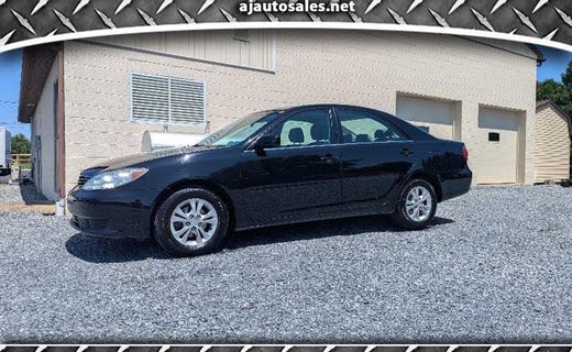 2005 Toyota Camry LE