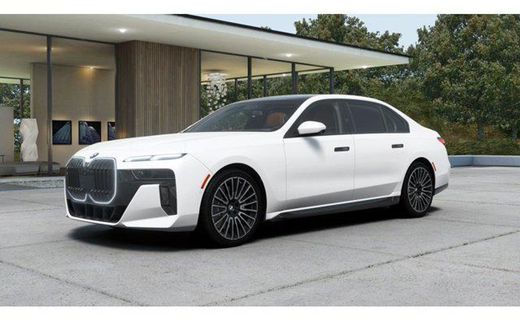 2026 BMW 740I