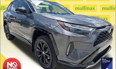 2024 Toyota RAV4 XSE