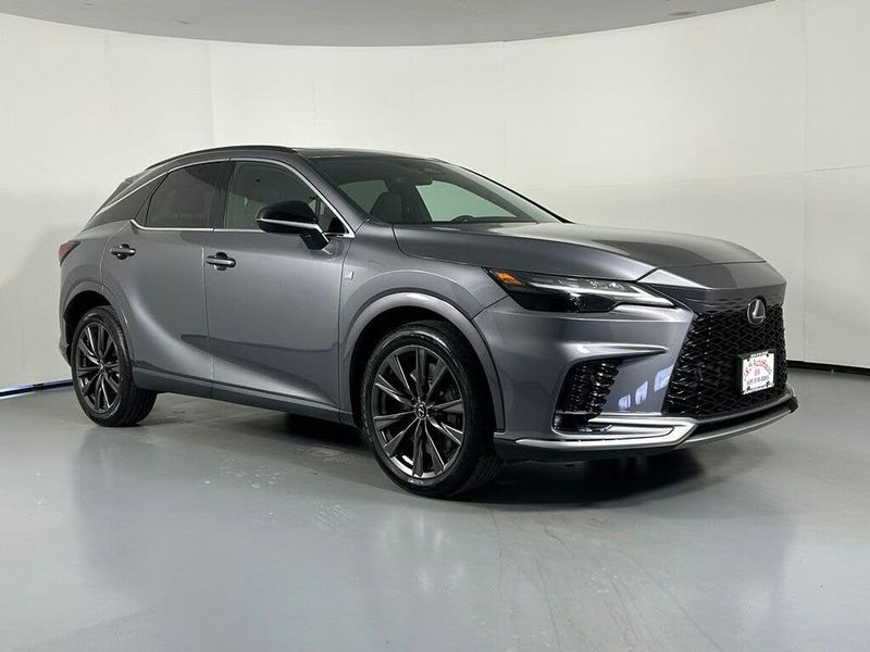 2023 Lexus RX — a typically priced live listing