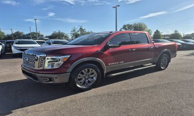 2019 Nissan Titan SV