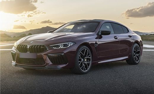 2022 BMW M8