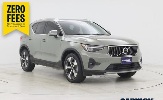 2023 Volvo XC40 Plus Bright