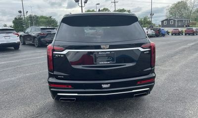 2021 Cadillac XT6 Premium Luxury