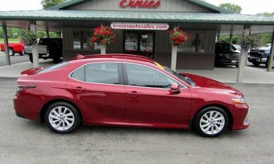 2021 Toyota Camry LE Convenient PKG