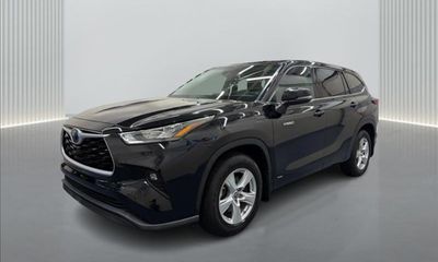 2020 Toyota Highlander LE