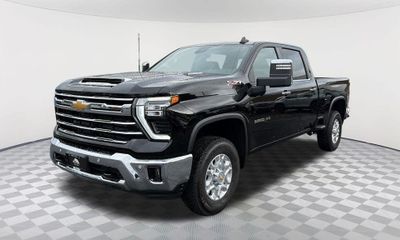 2026 Chevrolet Silverado HD LTZ