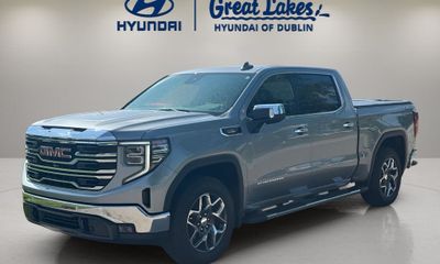 2024 GMC Sierra SLT
