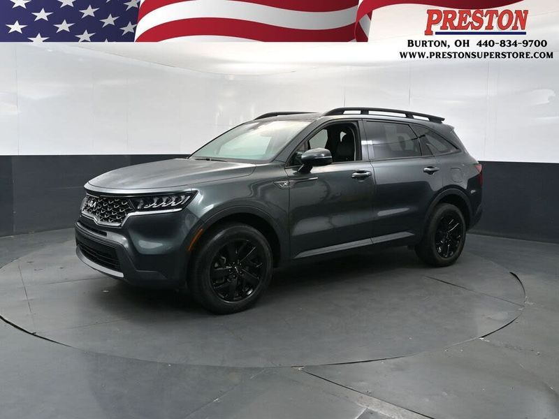 2023 Kia Sorento — a typically priced live listing