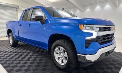 2025 Chevrolet Silverado LT