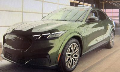 2025 Ford Mustang Mach-E Premium