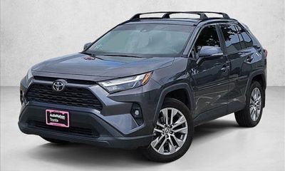 2023 Toyota RAV4 XLE Premium